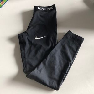 Black Nike Pro Leggings